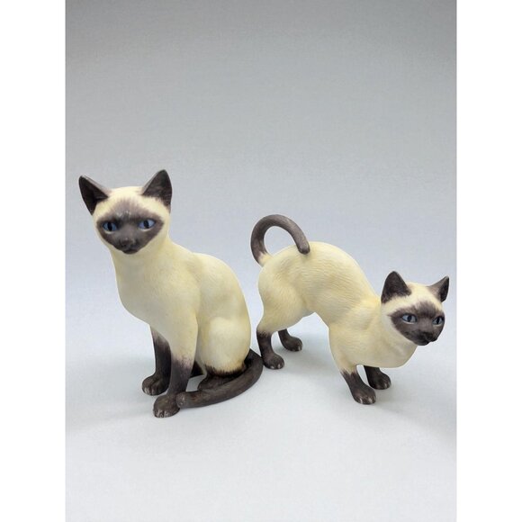 Vintage Andrea by Sadek Siamese Cat Figurines Set of 2 - Picture 2 of 8